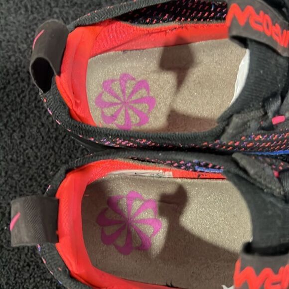 🔥🔥 NIKE Air Vapormax FLYKNIT 2021 Black/Pink/Blue Women Sz 8.5 - PERFECT - Picture 11 of 12